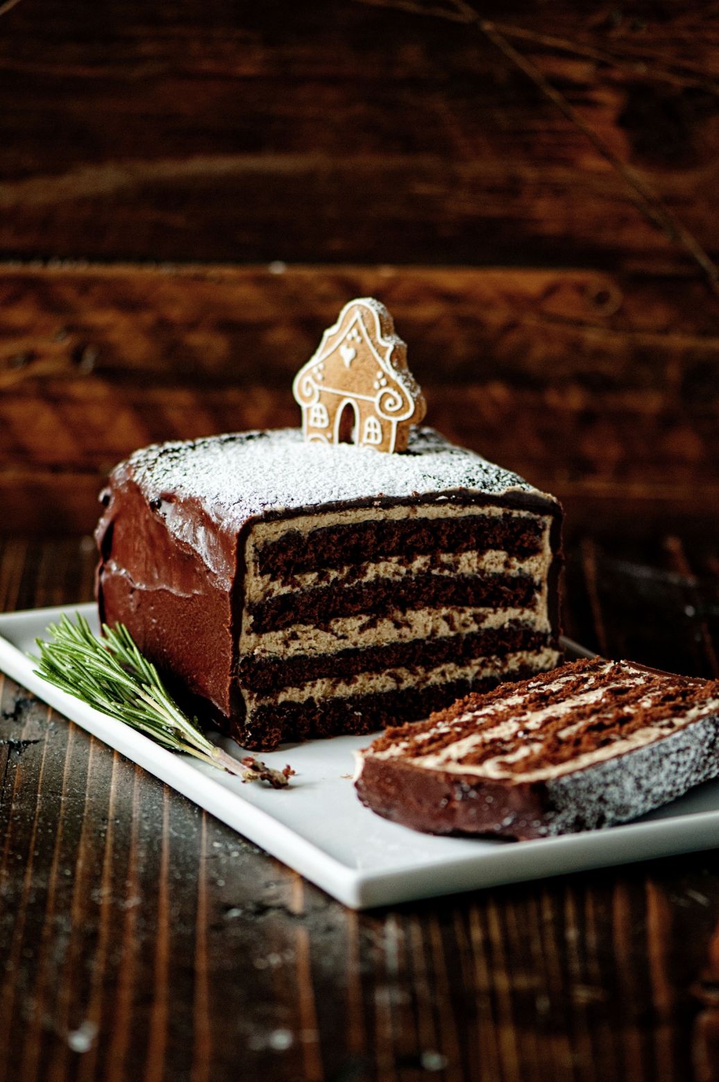 Chocolate Gingerbread Cake with Gingerbread Buttercream