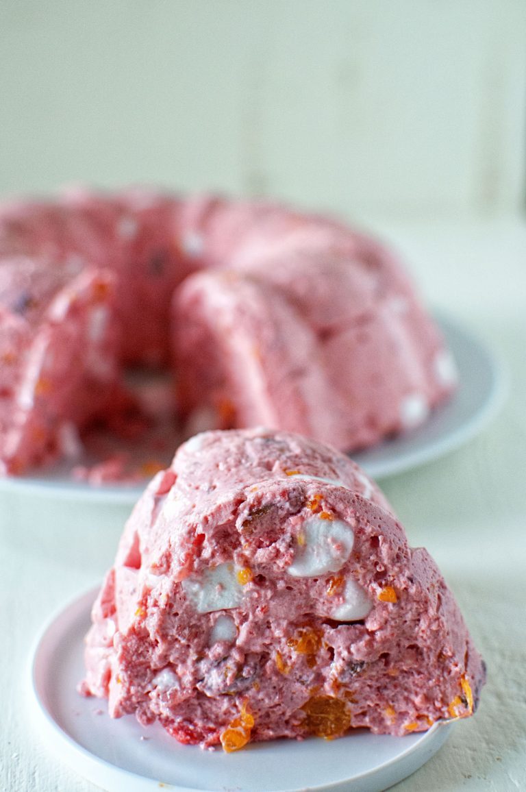 Cranberry Marshmallow Gelatin Salad - Sweet ReciPEAs