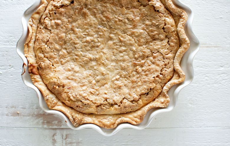 Oatmeal Cookie Irish Cream Cheesecake Pie