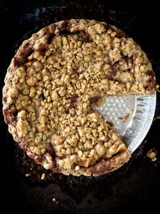 Oatmeal Crumble Caramel Apple Pie