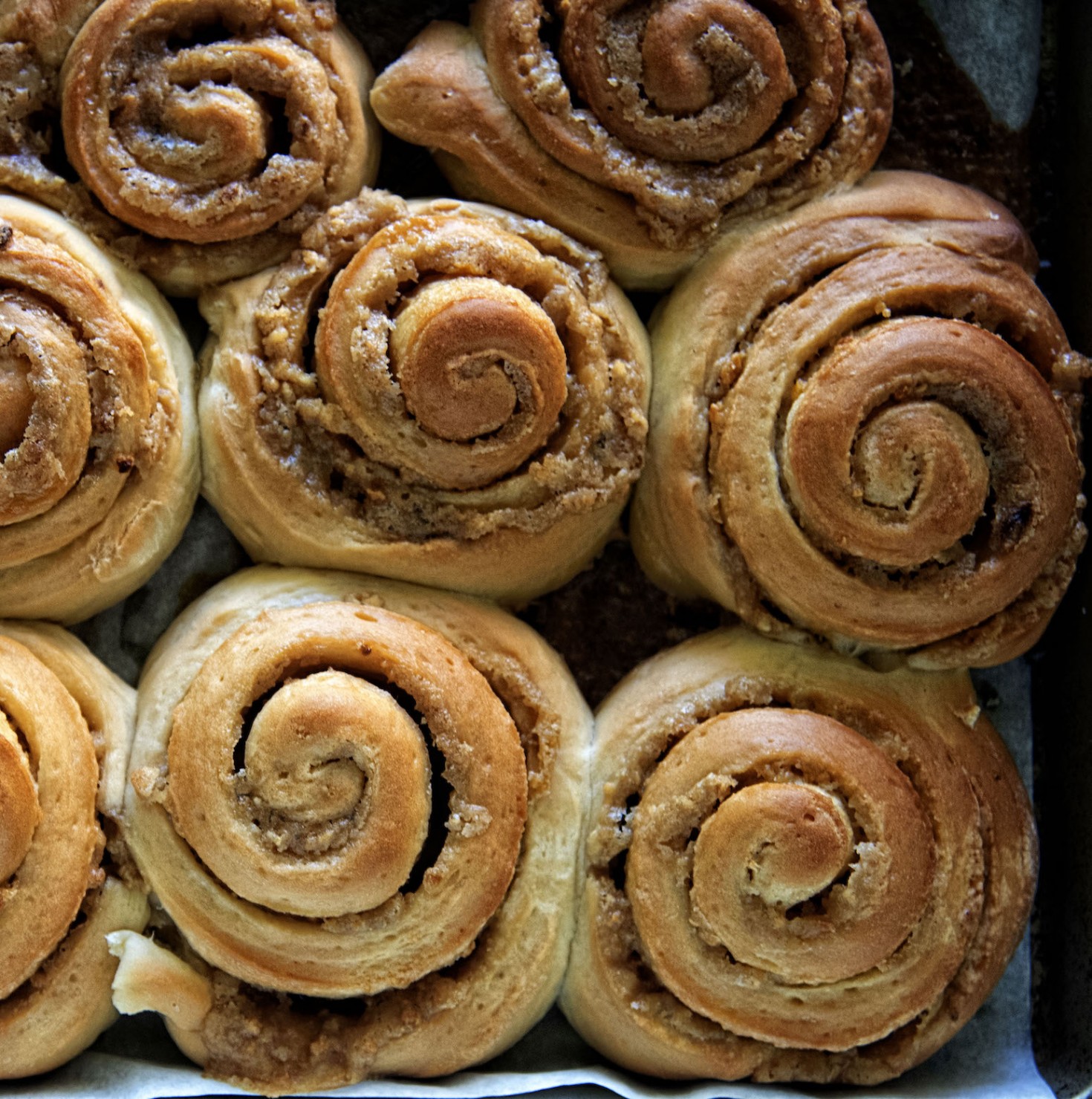 Bourbon Brown Sugar Caramel Peach Sweet Rolls