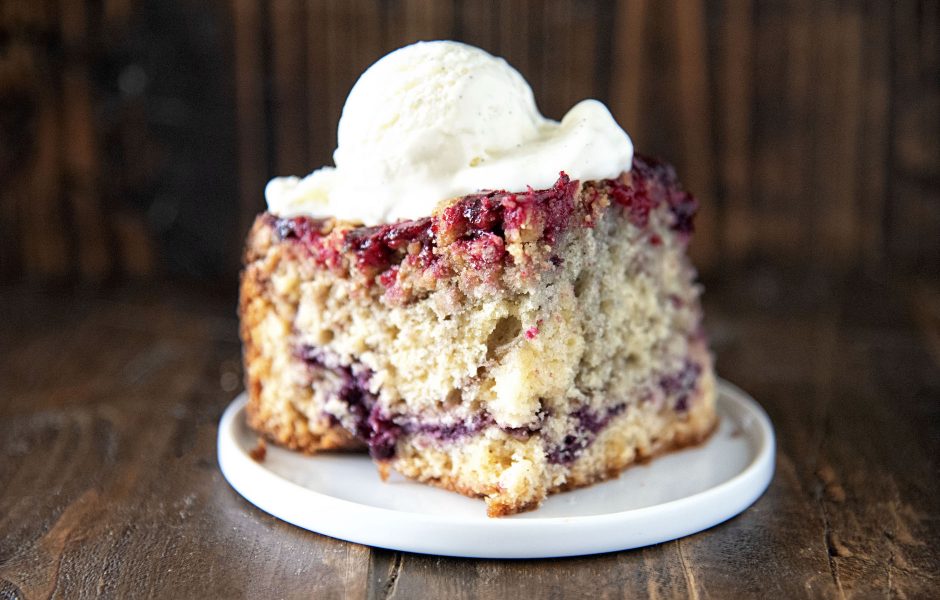 Blackberry Brown Butter Crumb Coffee Cake