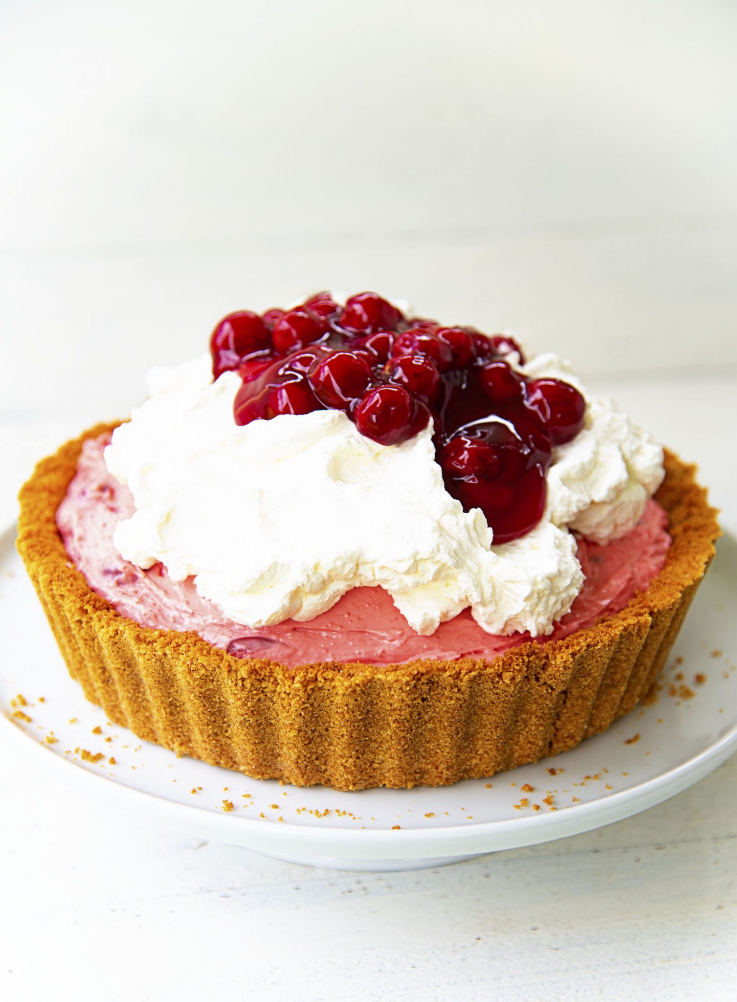 Cherry Cheesecake Jello Pie with Graham Cracker Crust